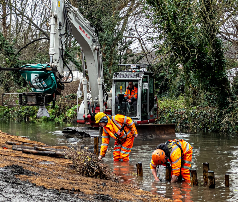 FiveRivers team during an Erosion Protection project