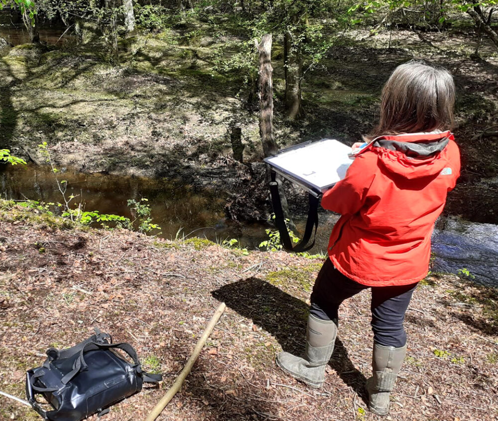 A member of the FiveRivers’ river condition assessment team